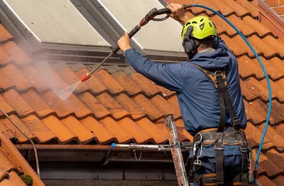 Démoussage et hydrofuge de toiture à Réville